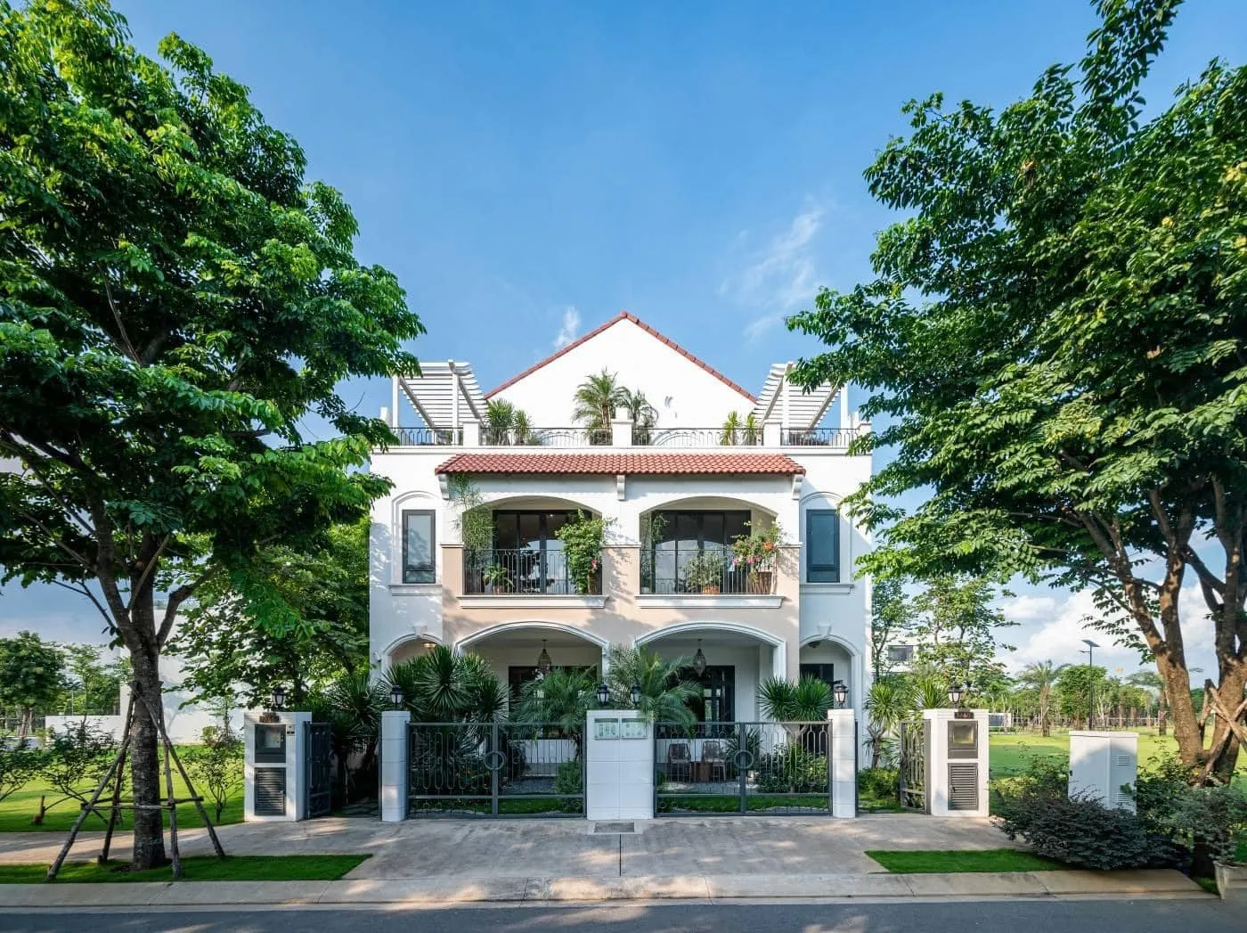 Nhà phố AQ-TH-002 tại Aqua City